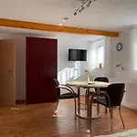 Apartamento Haag Von 