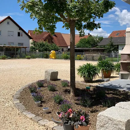 Haag Von Small Bis Xl Für Max 10 Personen Und 6 Schlafzimmern *