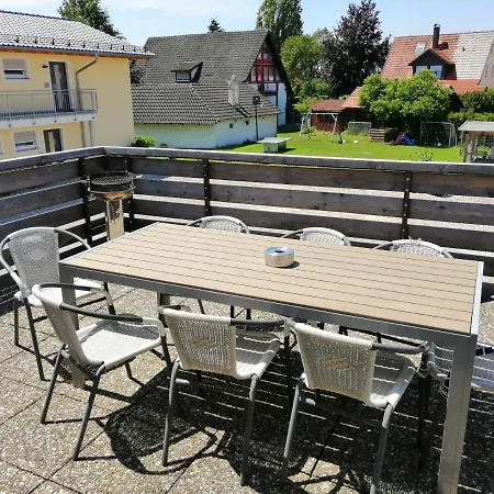Monteurwohnung, 7 Personen, 4 Schlafzimmer, Nahe Oberkochen Aalen アパート *