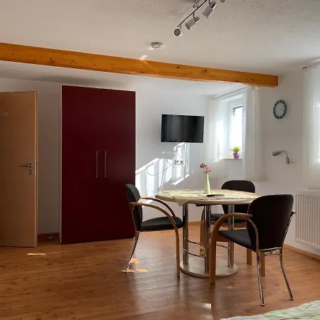 Apartmán Monteurwohnung, 7 Personen, 4 Schlafzimmer, Nahe Oberkochen Aalen *