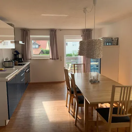 Monteurwohnung, 7 Personen, 4 Schlafzimmer, Nahe Oberkochen Aalen アパート アーレン